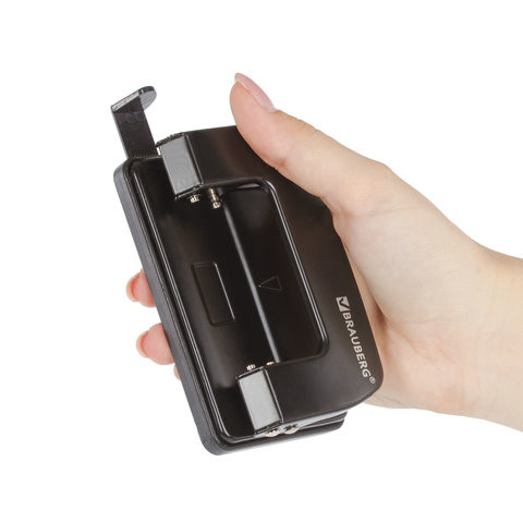 Дырокол BRAUBERG Classic, до 10 листов, черный (BRAUBERG 222548) Дырокол BRAUBERG Classic, до 10 листов, черный (BRAUBERG 222548)